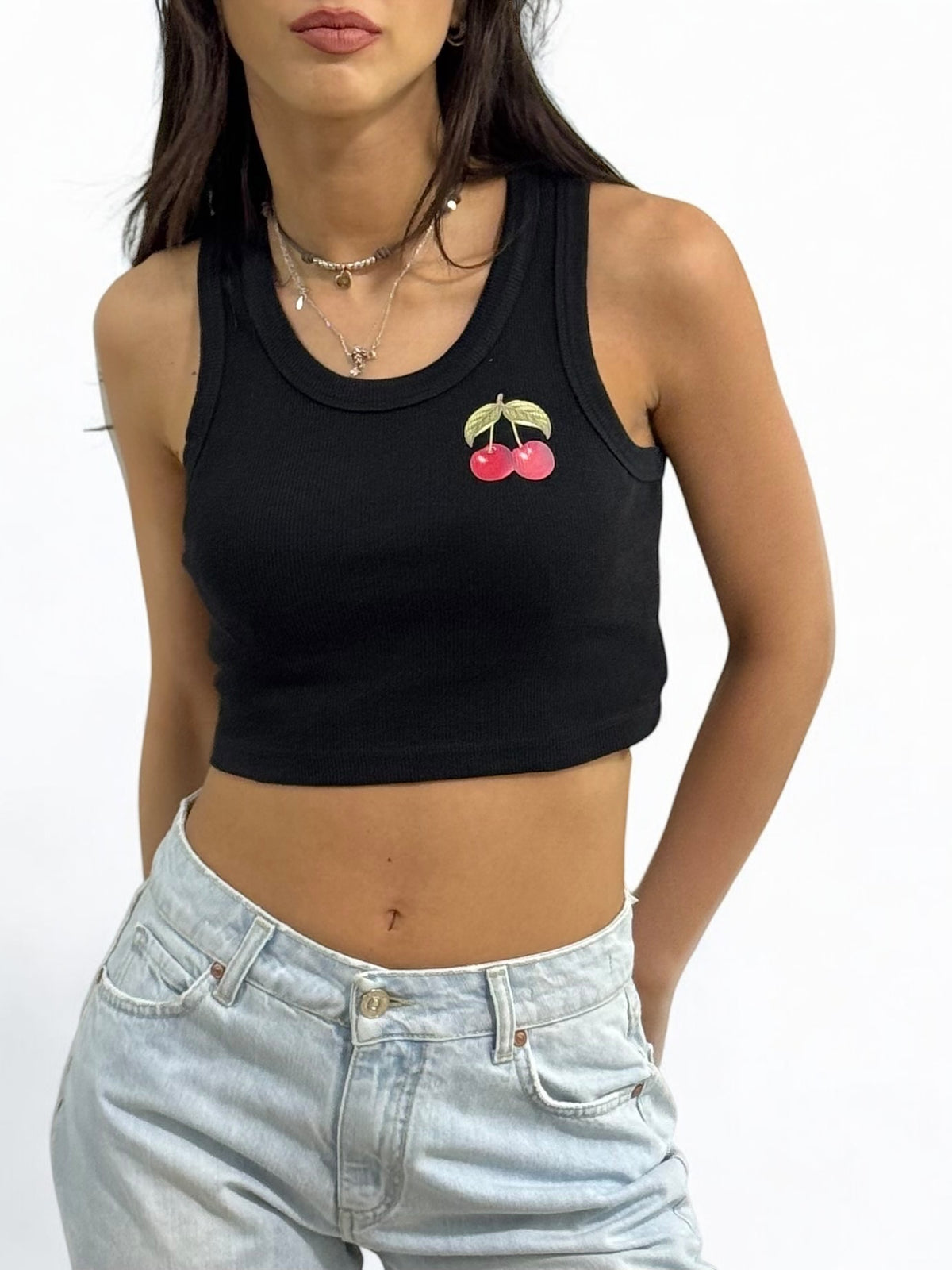 Canotta cropped YUKA in costina con stampa CHERRY